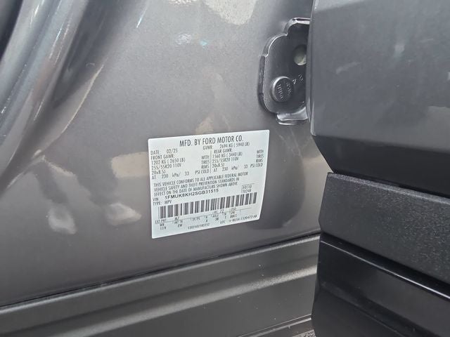 2025 Ford Explorer ST-Line