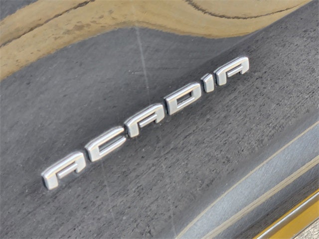 2024 GMC Acadia Elevation