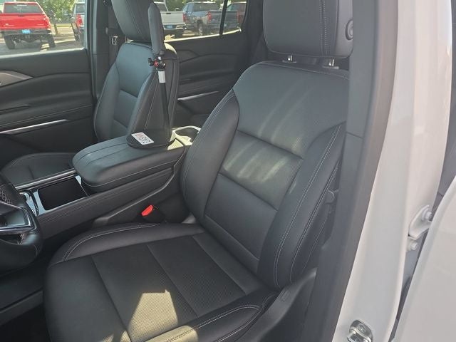 2025 Chevrolet Traverse LT 2LT