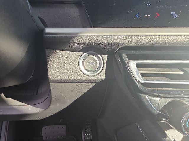2025 Chevrolet Traverse LT 2LT