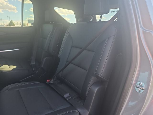 2025 Chevrolet Traverse LT 2LT
