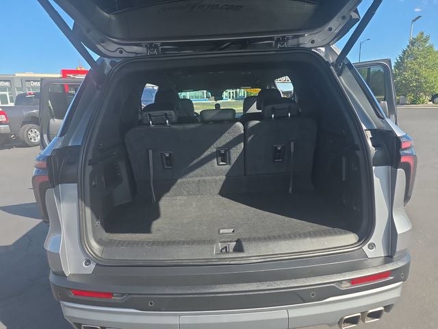 2025 Chevrolet Traverse LT 2LT