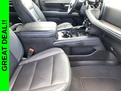 2025 Chevrolet Suburban LT