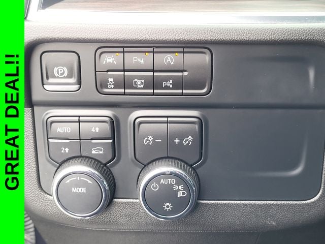 2025 Chevrolet Suburban LT