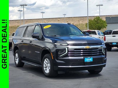 2025 Chevrolet Suburban LT