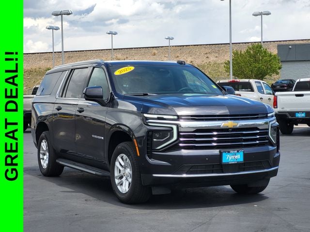 2025 Chevrolet Suburban LT