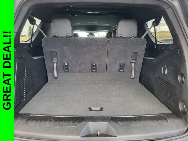 2025 Chevrolet Suburban LT