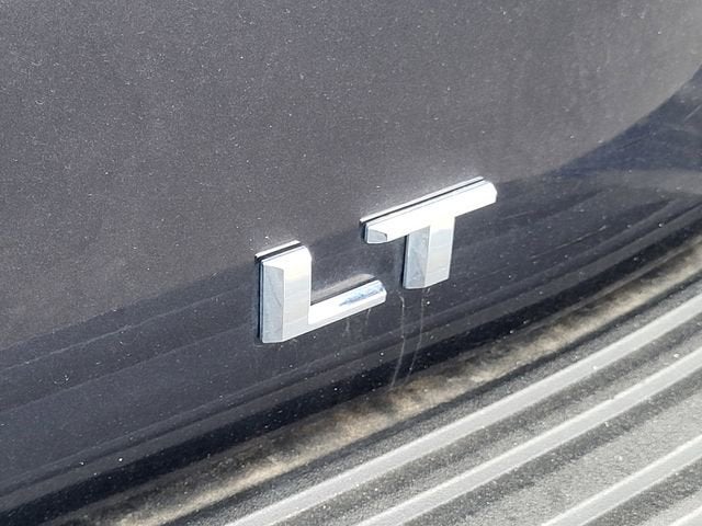 2025 Chevrolet Suburban LT