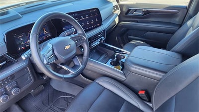 2025 Chevrolet Suburban LT