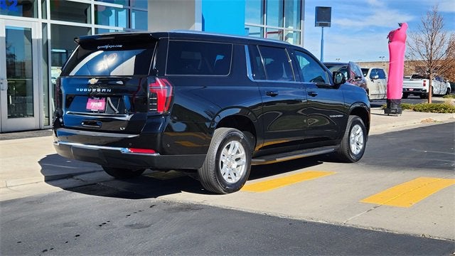 2025 Chevrolet Suburban LT