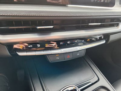 2025 Cadillac XT4 Premium Luxury