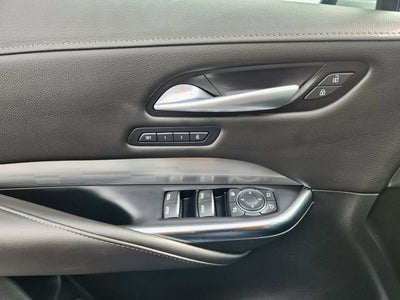 2025 Cadillac XT4 Premium Luxury