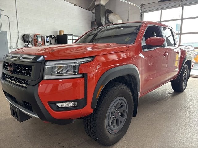 2025 Nissan Frontier Crew Cab PRO-4X 4x4