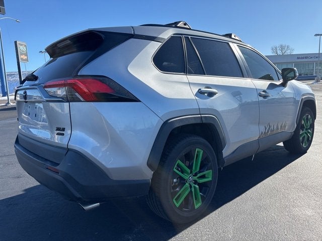 2020 Toyota RAV4 XLE Premium