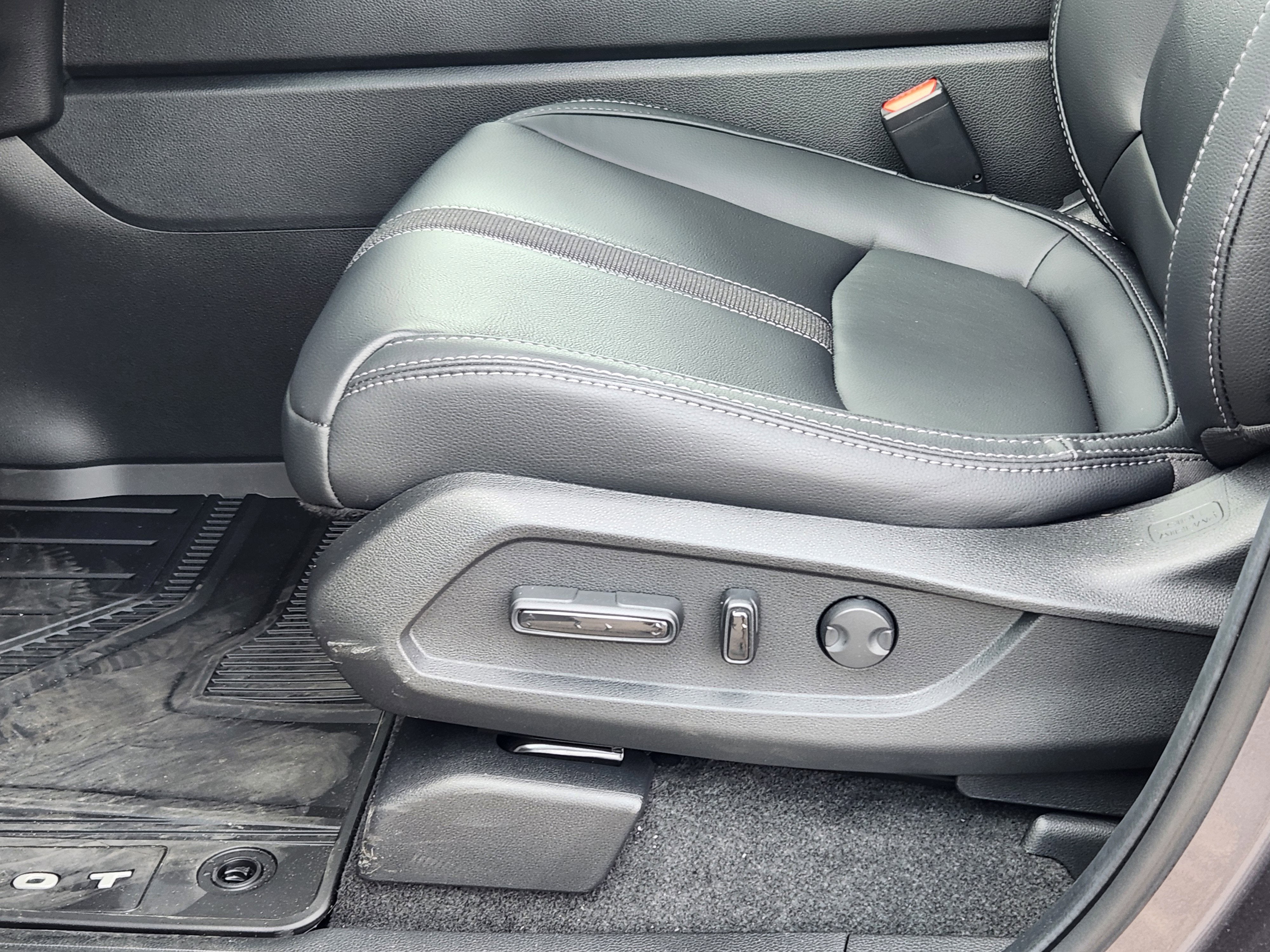 2025 Honda Pilot AWD TRG