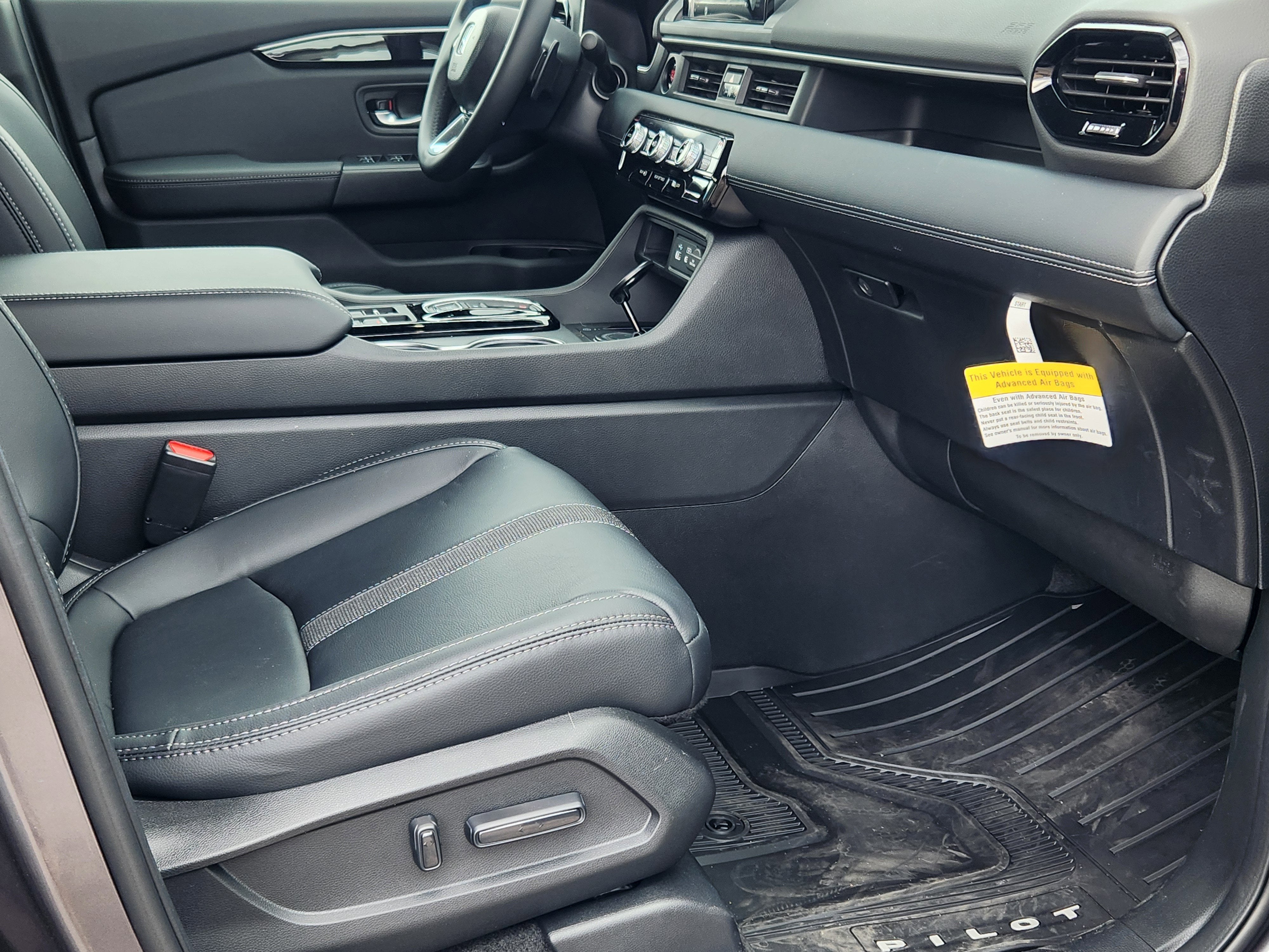 2025 Honda Pilot AWD TRG